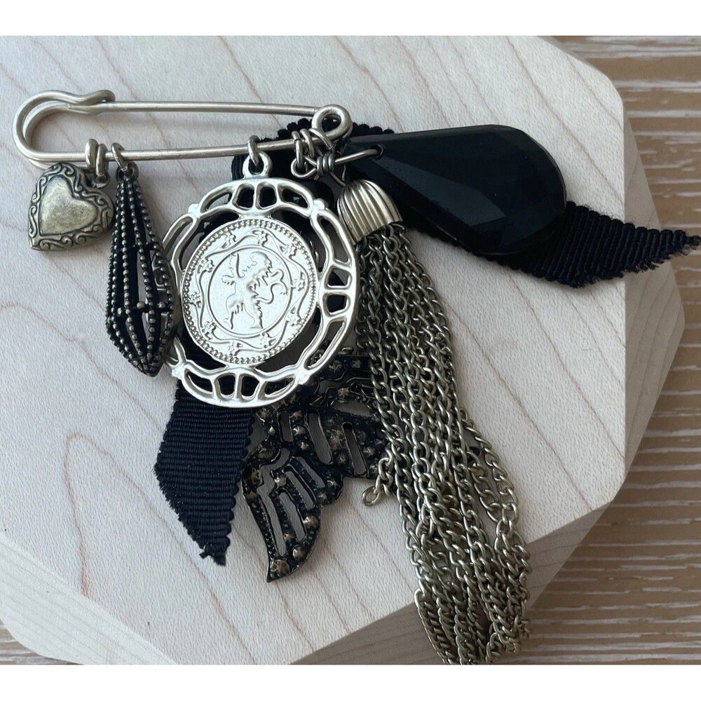 New Express Charm Brooch Pin Vintage Inspired Women’s Fashion Jewelry Gift